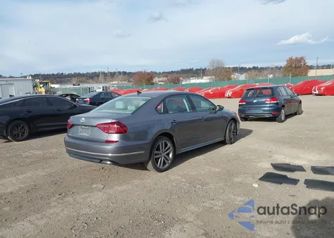 2018 Volkswagen Passat 2.0T R-Line/2.0T S из США, поврежденный, VIN 1VWAA7A37JC015742